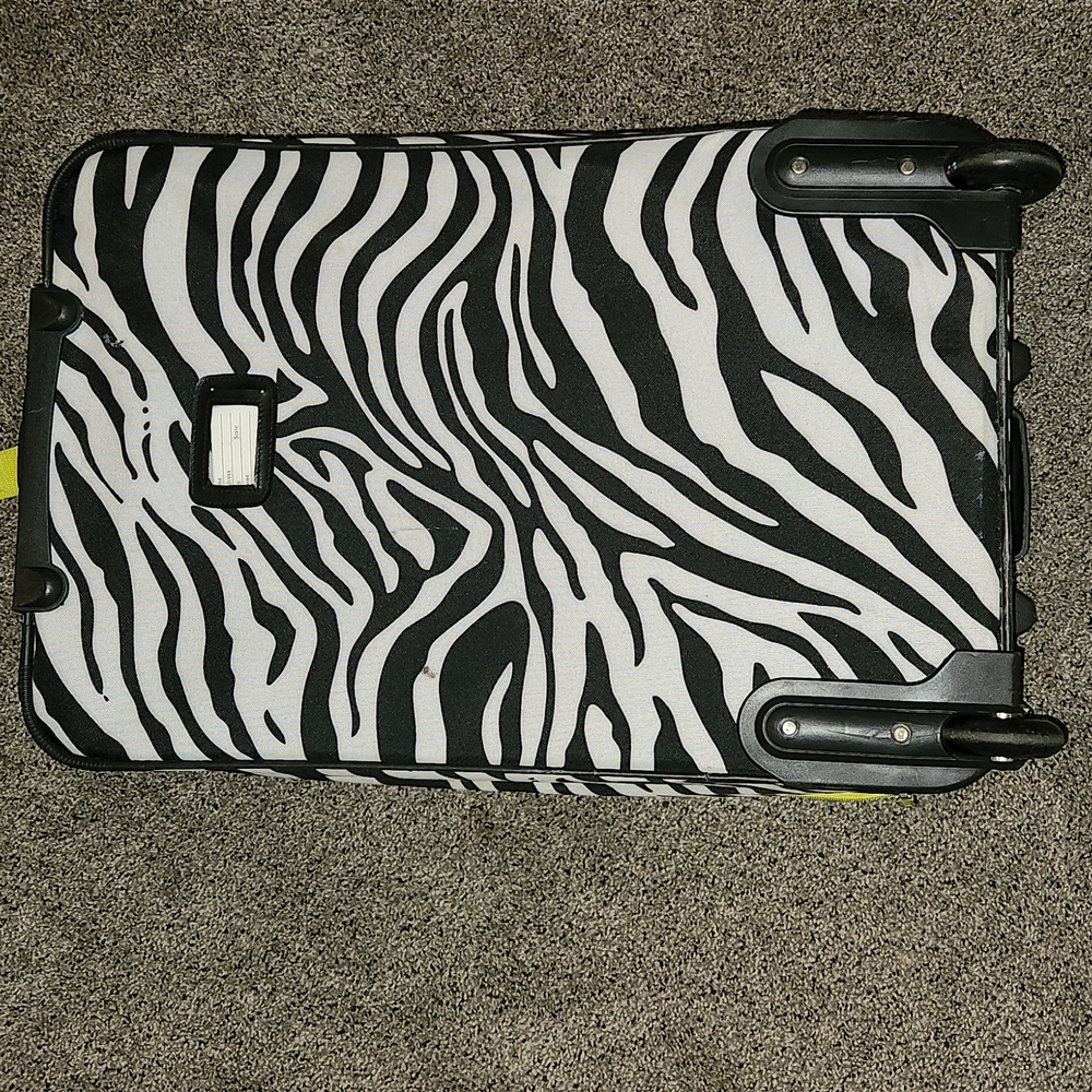 Suitcase - Picture 3 of 5